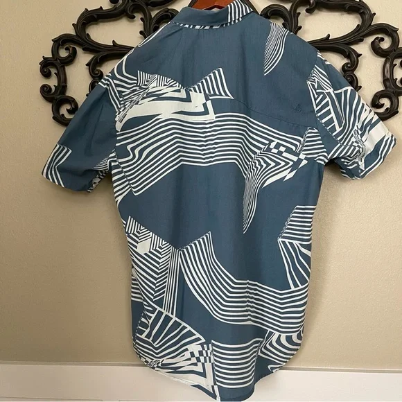 Volcom Men's Button Down Short Sleeve Shirt Classic Fit Large - Picture 3 of 14